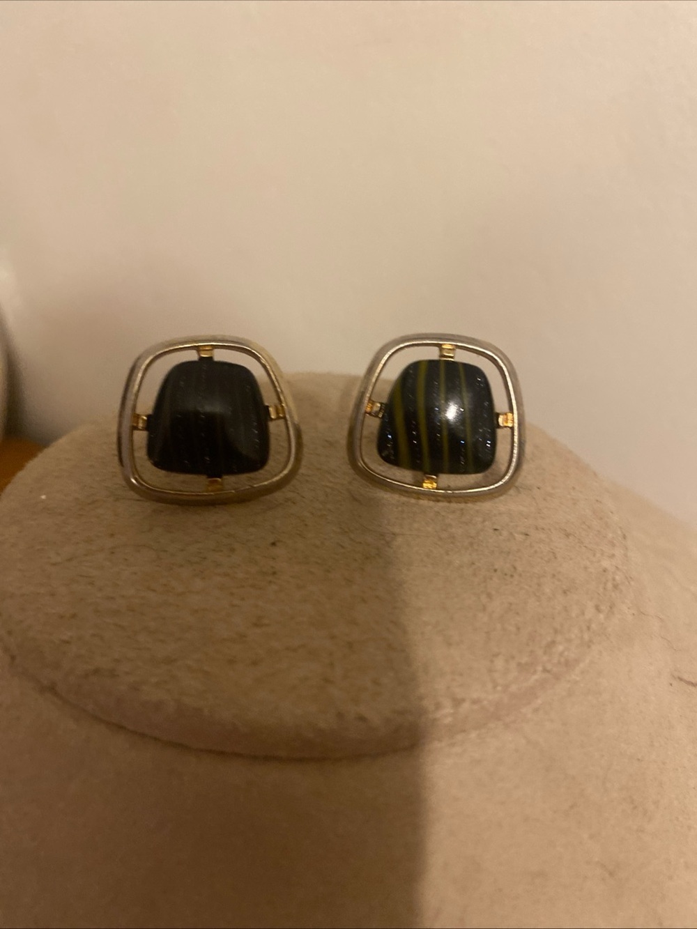 Vintage 50’s/60’s Men's Black and Gold Tone Striped Cuff Links